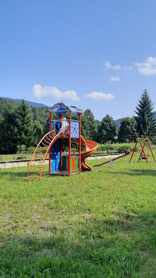 Kuca Za Odmor Forest Dream U Blizini Rijeke Kupe Plesce Exteriér fotografie